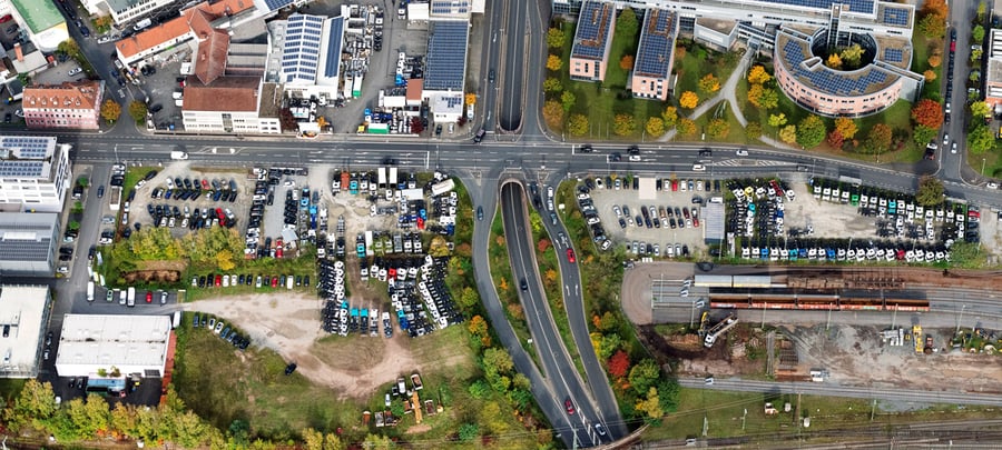 Wie können Aufbauhersteller auf dem veränderlichen Markt von heute ein ausgewogenes Verhältnis zwischen Effizienz, Sicherheit und Nachhaltigkeit erzielen?